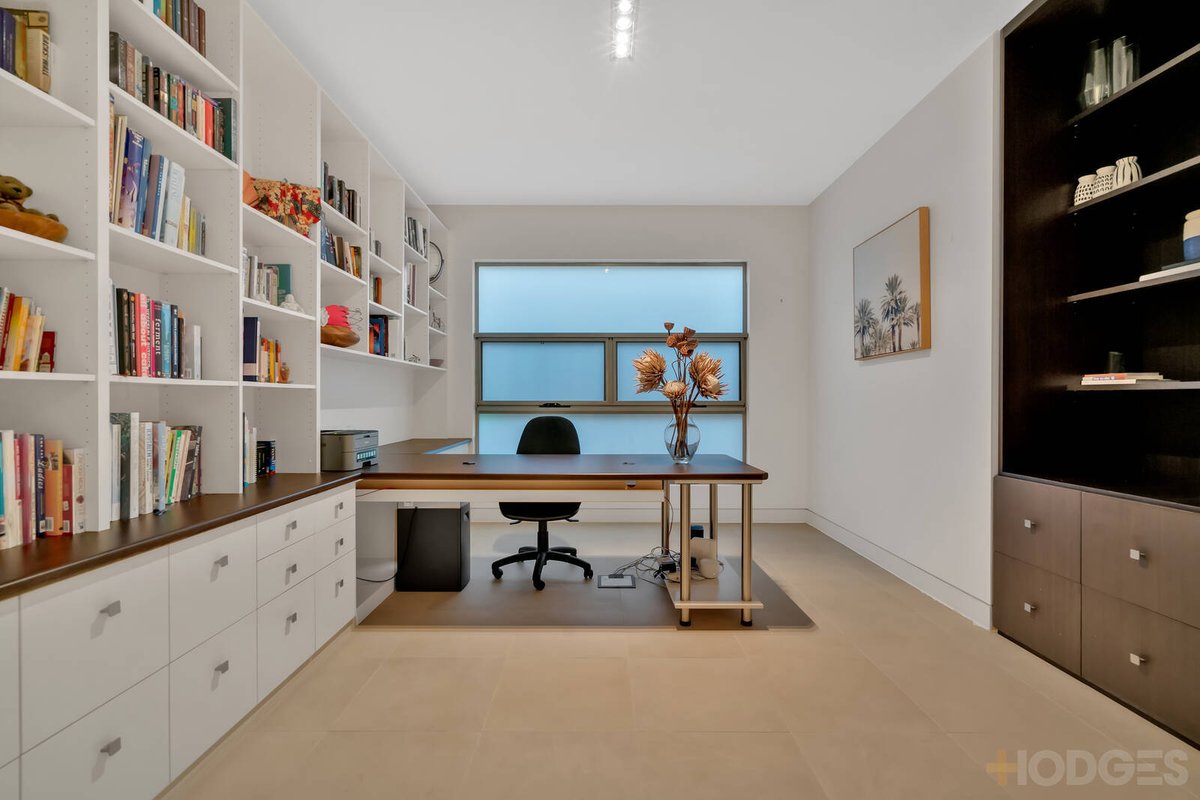 4 Waters Edge Place Edithvale - Residential for sale