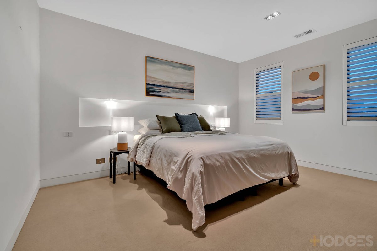 4 Waters Edge Place Edithvale - Residential for sale