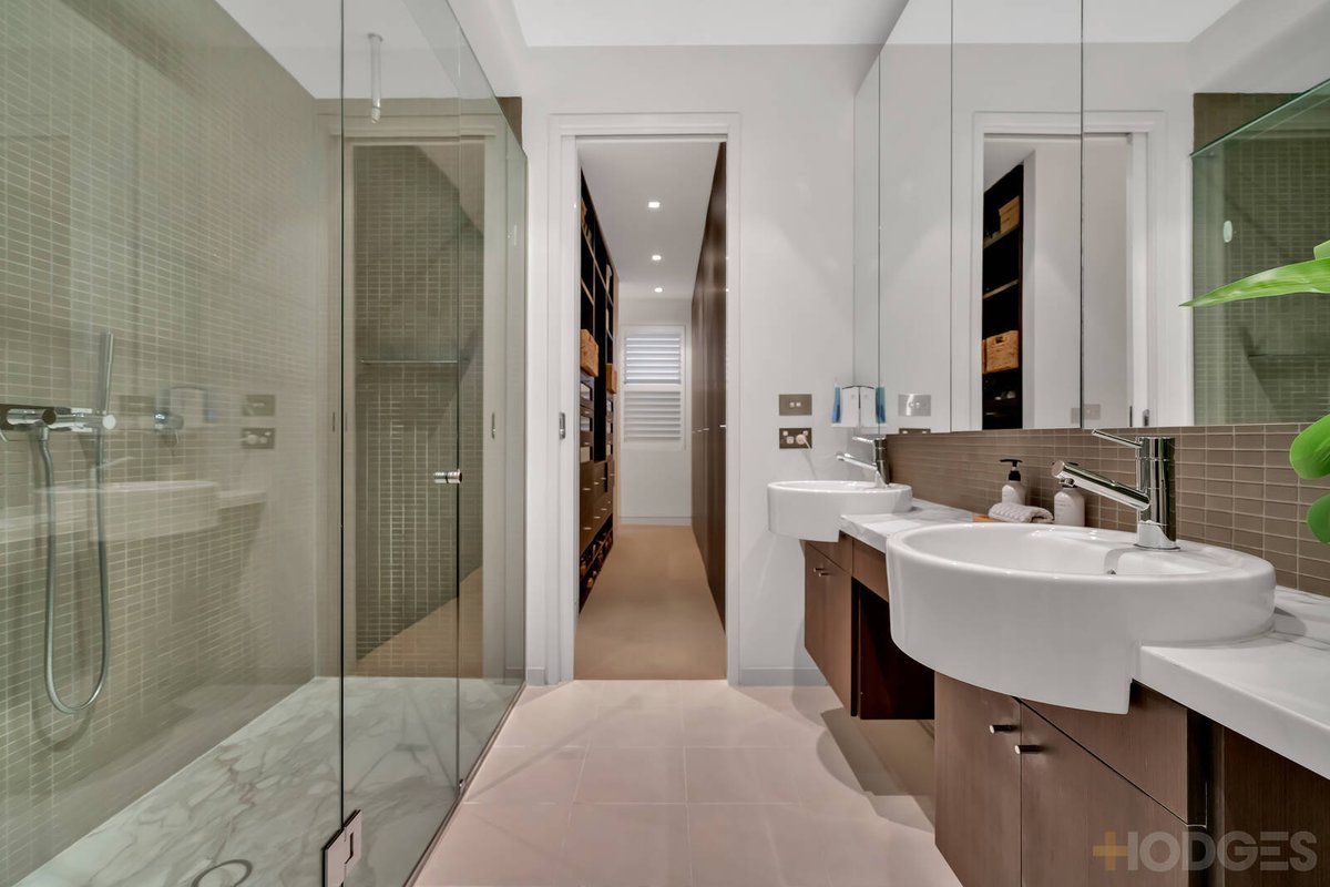 4 Waters Edge Place Edithvale - Residential for sale