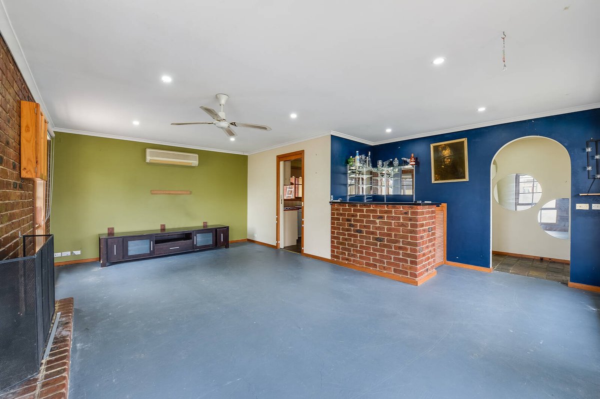 40 Baggott Drive Hoppers Crossing - Residential for sale