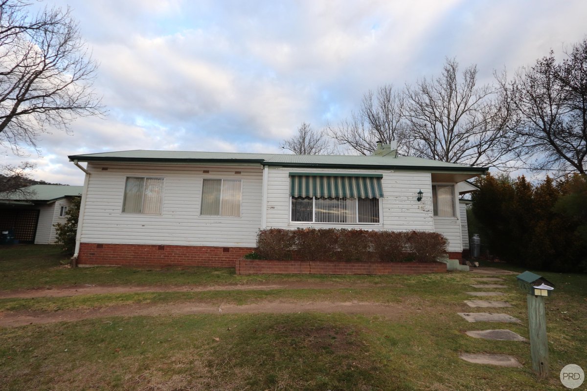 40 Bridge Street, TUMBARUMBA NSW 2653