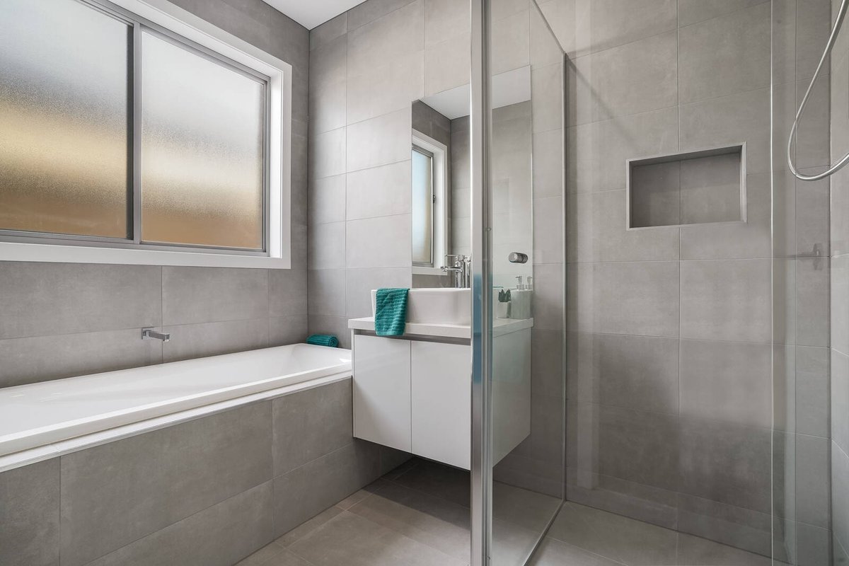 40 Cloudburst Avenue Wyndham Vale - Residential for sale