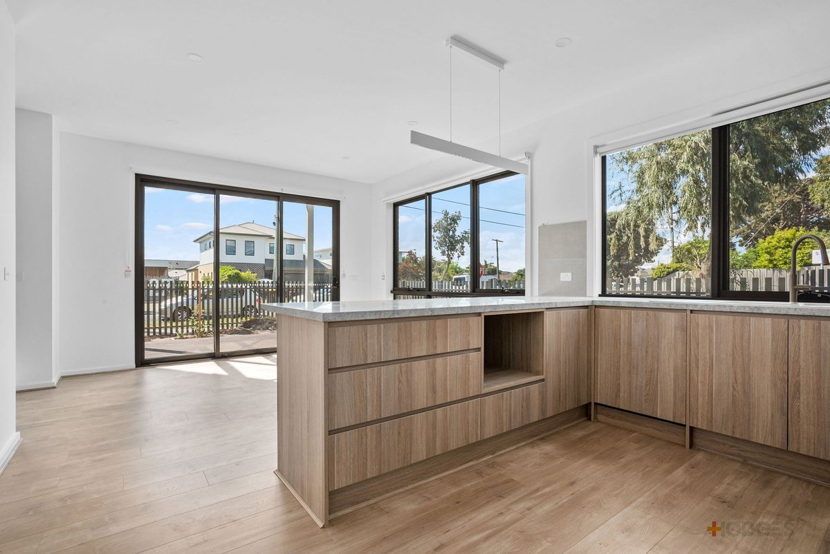 40 McLeod Road Carrum - Residential for lease