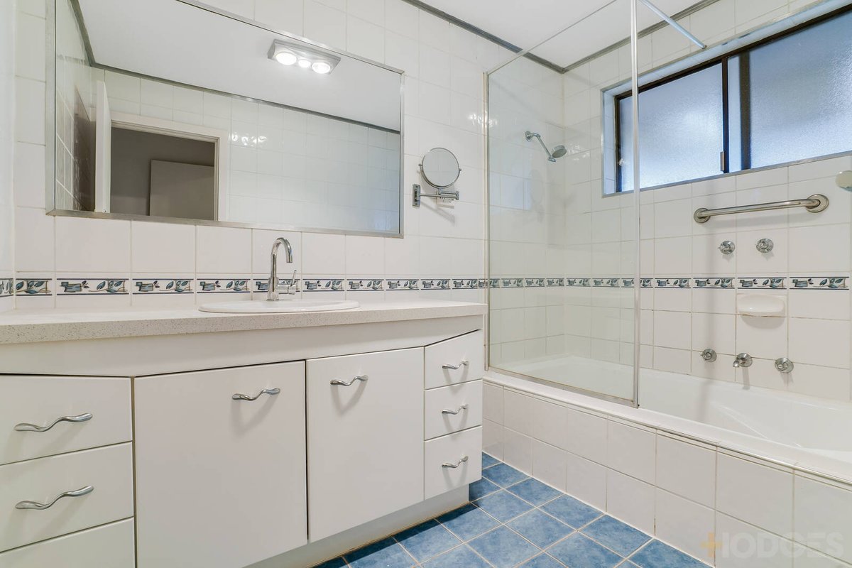 40 Nangiloc Crescent Werribee - Residential for sale
