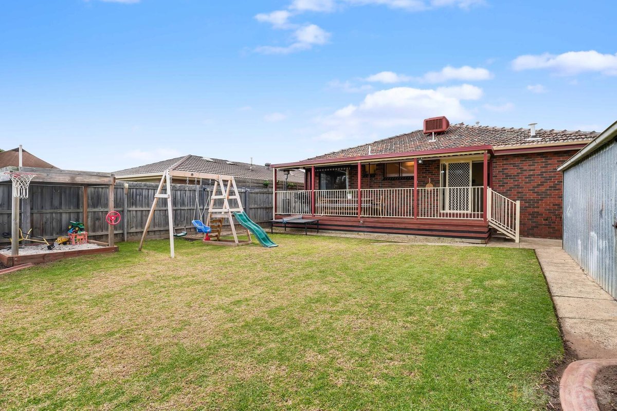 40 Nangiloc Crescent Werribee - Residential for sale