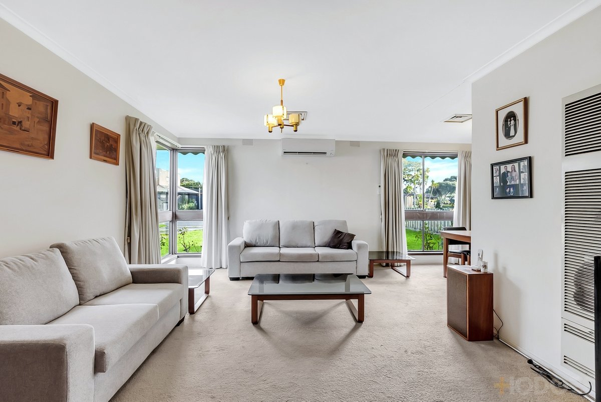 40 Tiffany Avenue Cheltenham - Residential for sale