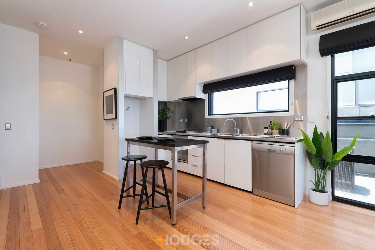 401 / 11 Hillingdon Place Prahran - Residential for sale