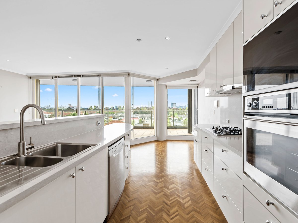402 / 127 Beach Street PORT MELBOURNE - Residential for sale
