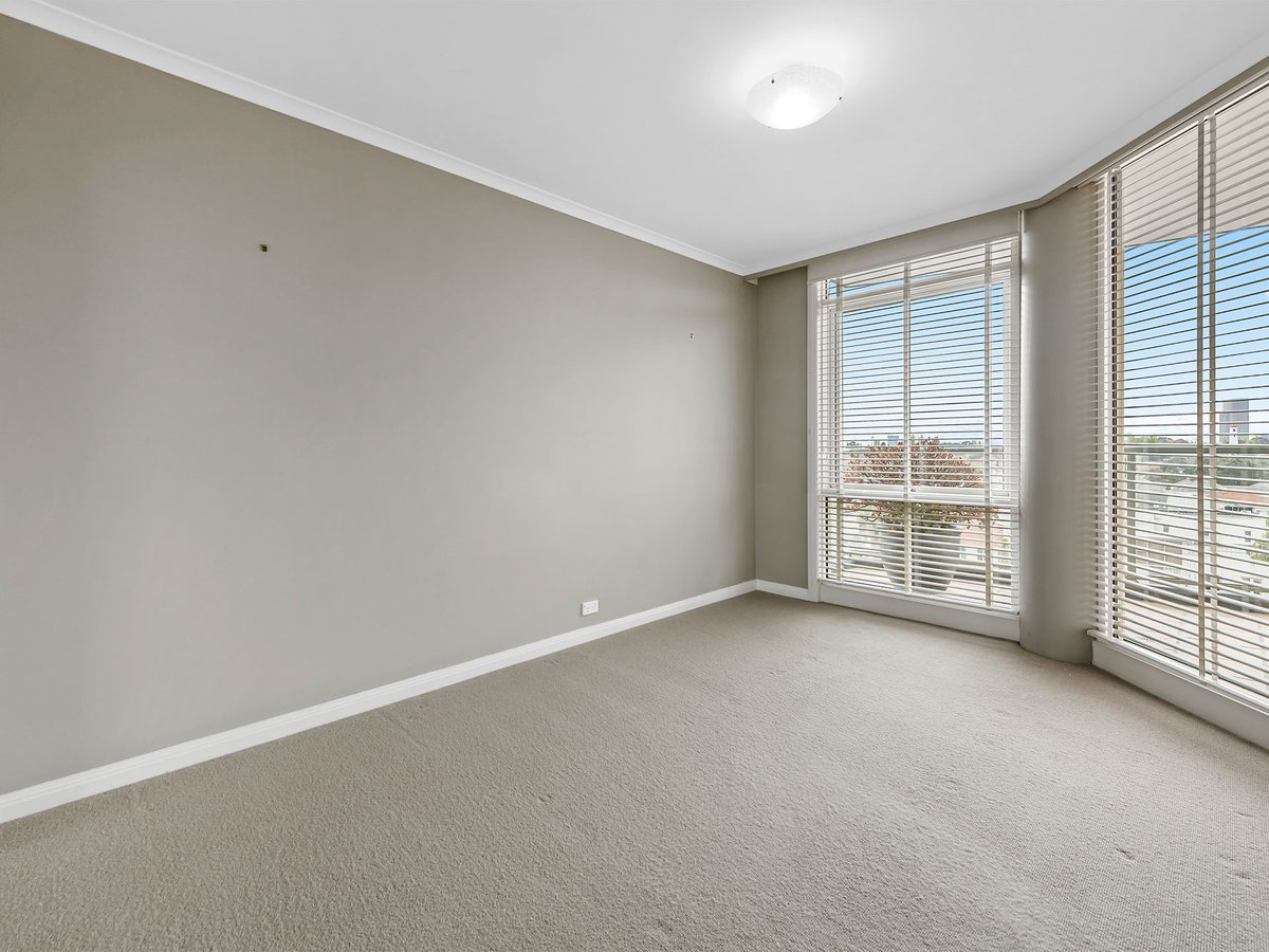402 / 127 Beach Street PORT MELBOURNE - Residential for sale
