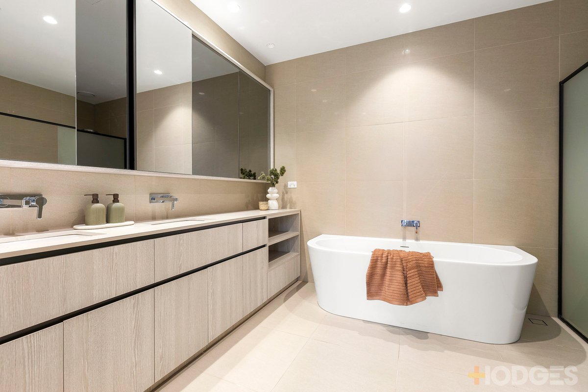 402 / 216 Bay Road Sandringham - Residential for sale
