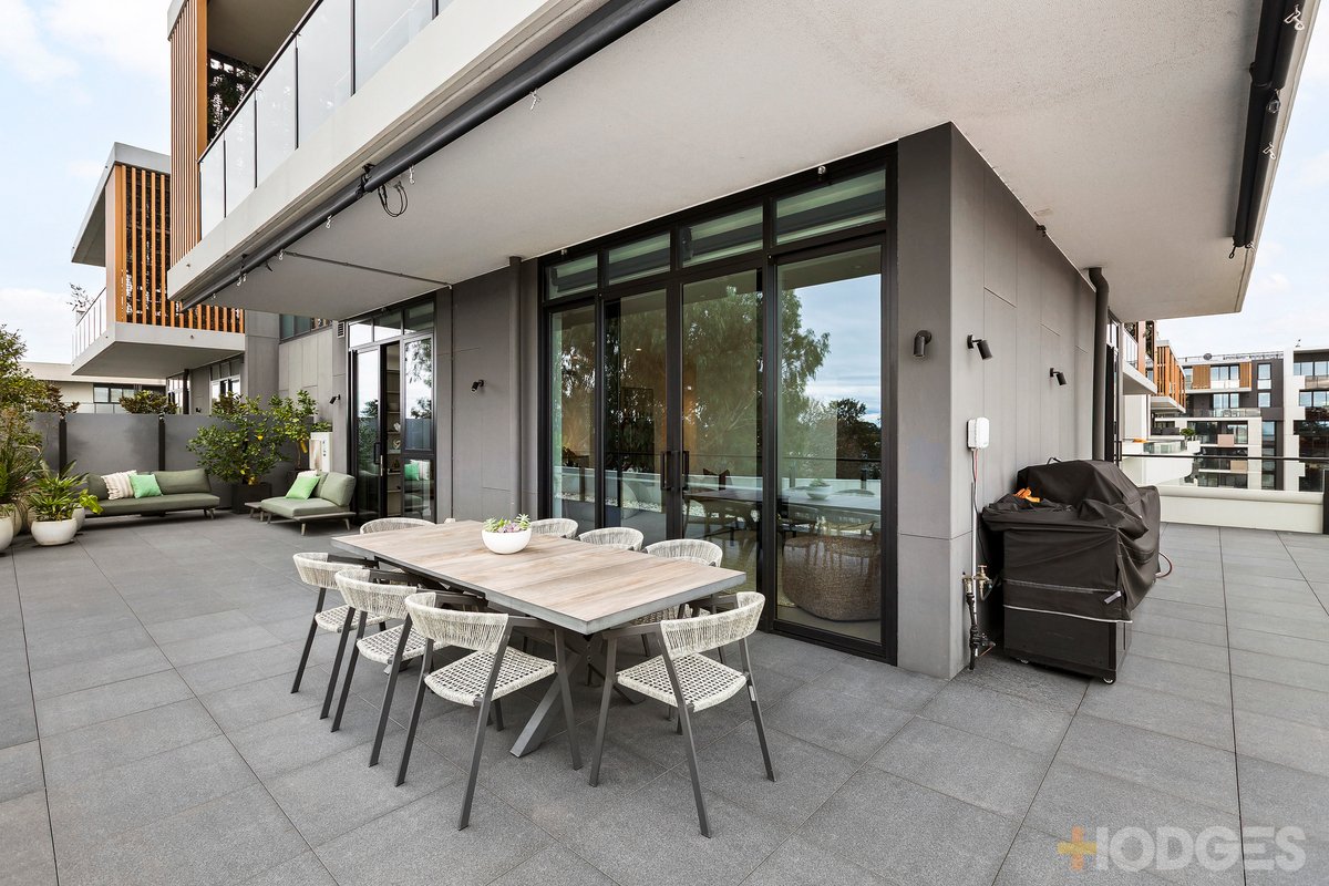 402 / 216 Bay Road Sandringham - Residential for sale