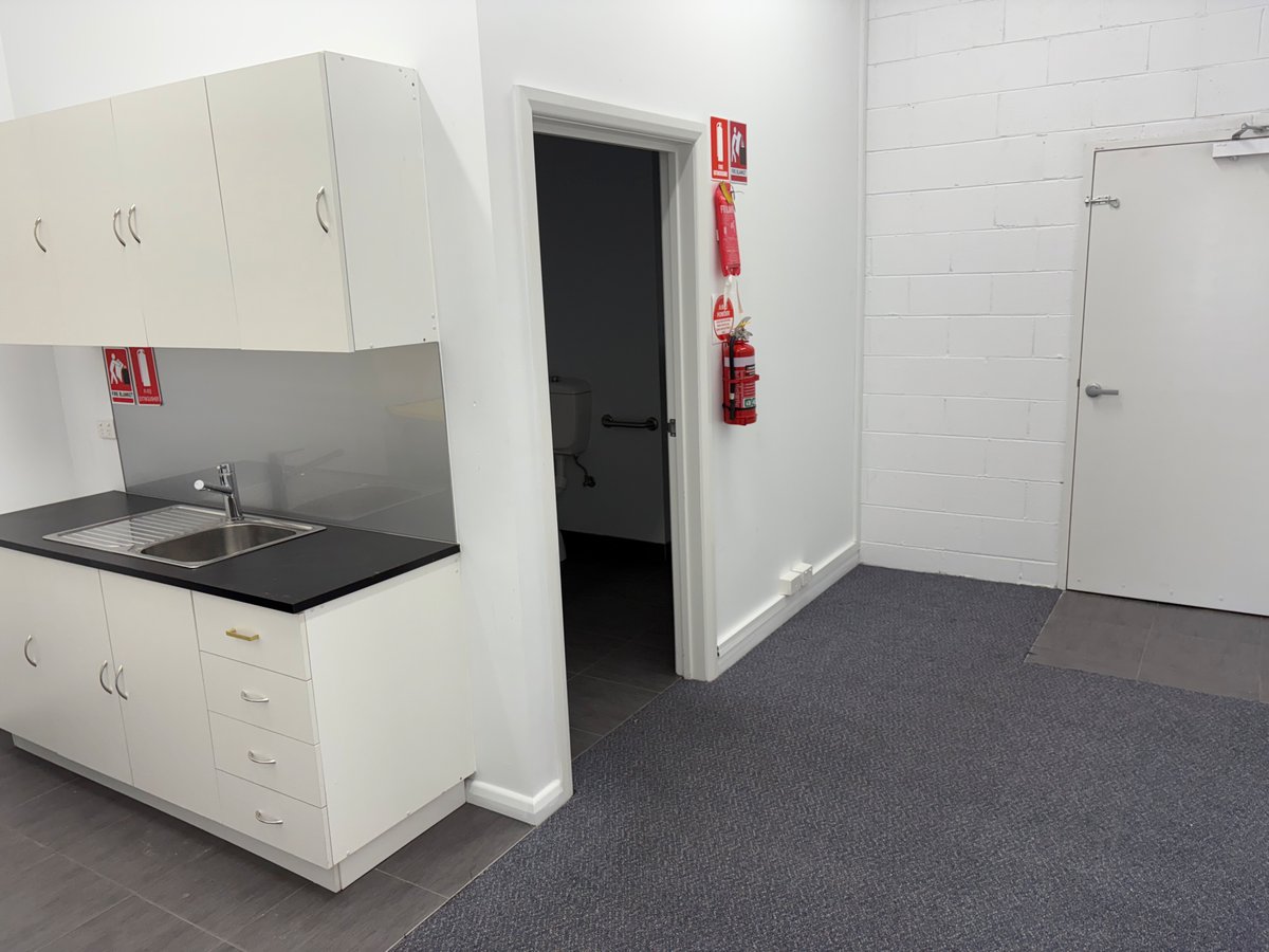 404 Nepean Highway CHELSEA - Commercial for lease