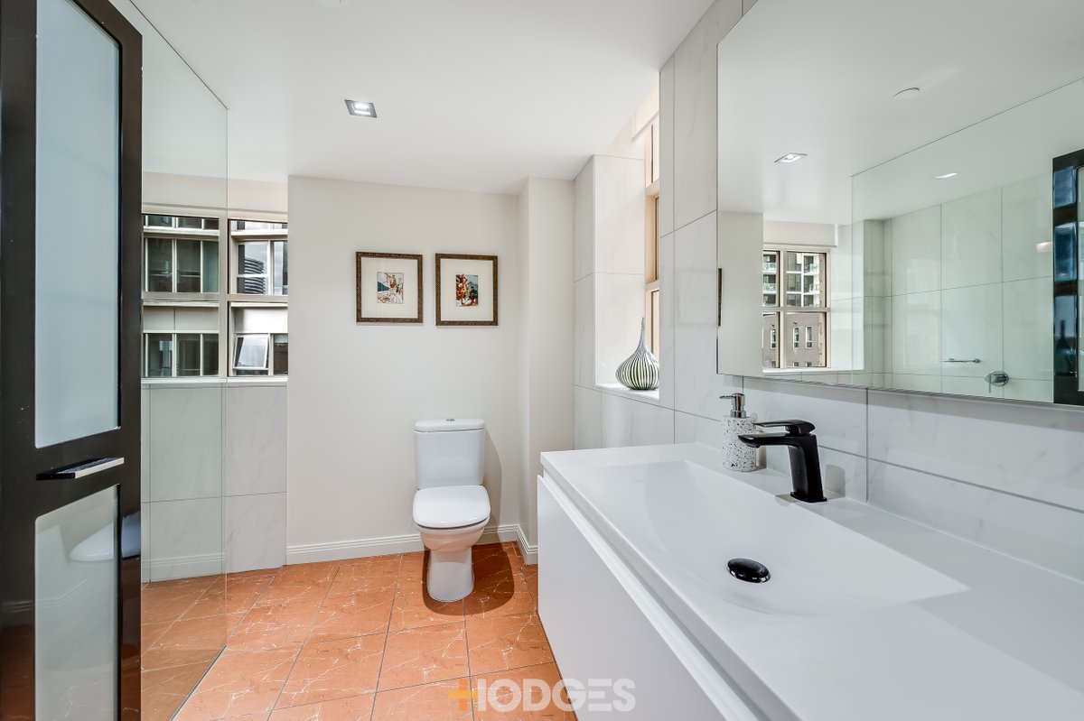 406 / 336 Russell Street MELBOURNE - Residential for sale