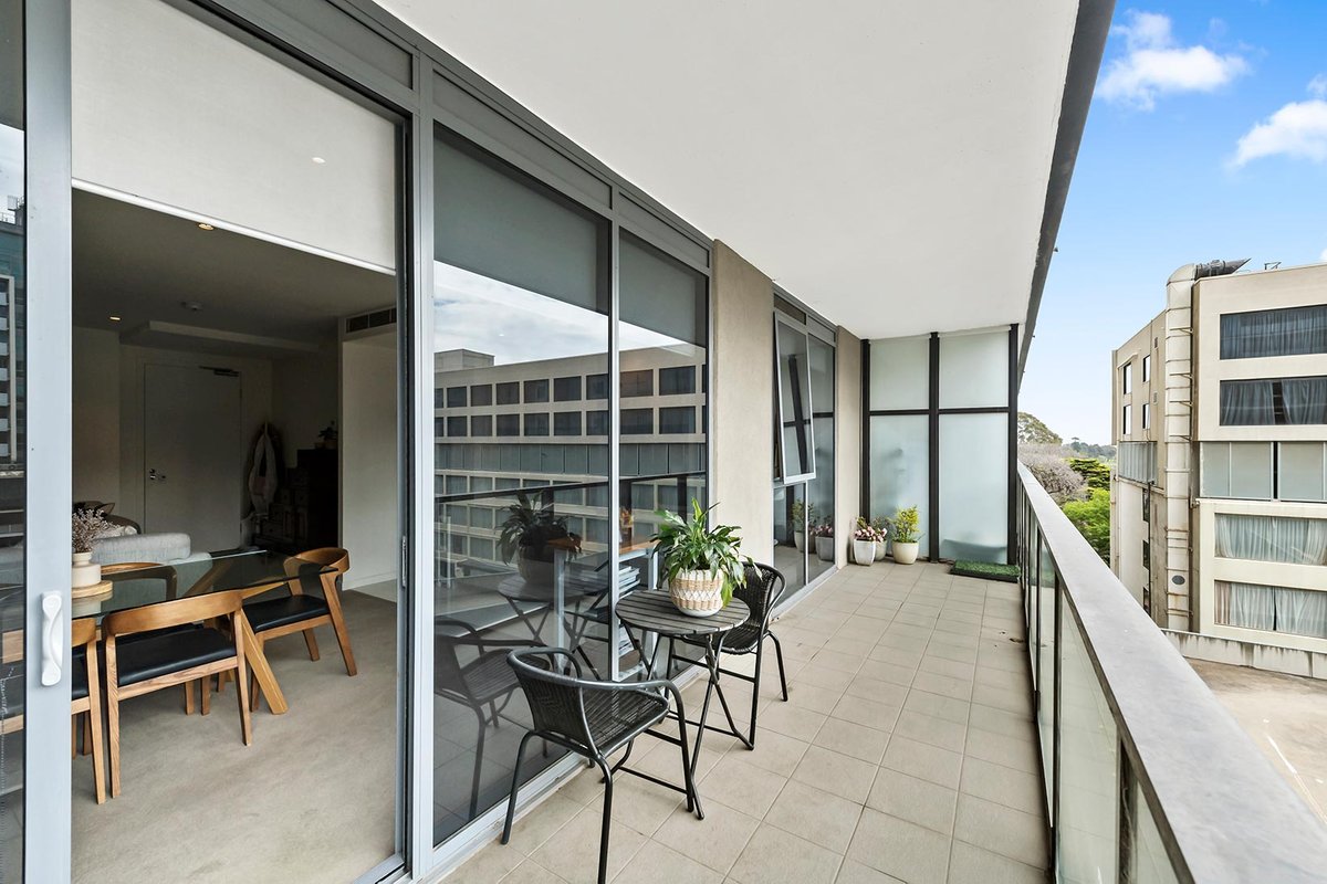 406 / 55 Queens Road MELBOURNE - Residential for sale