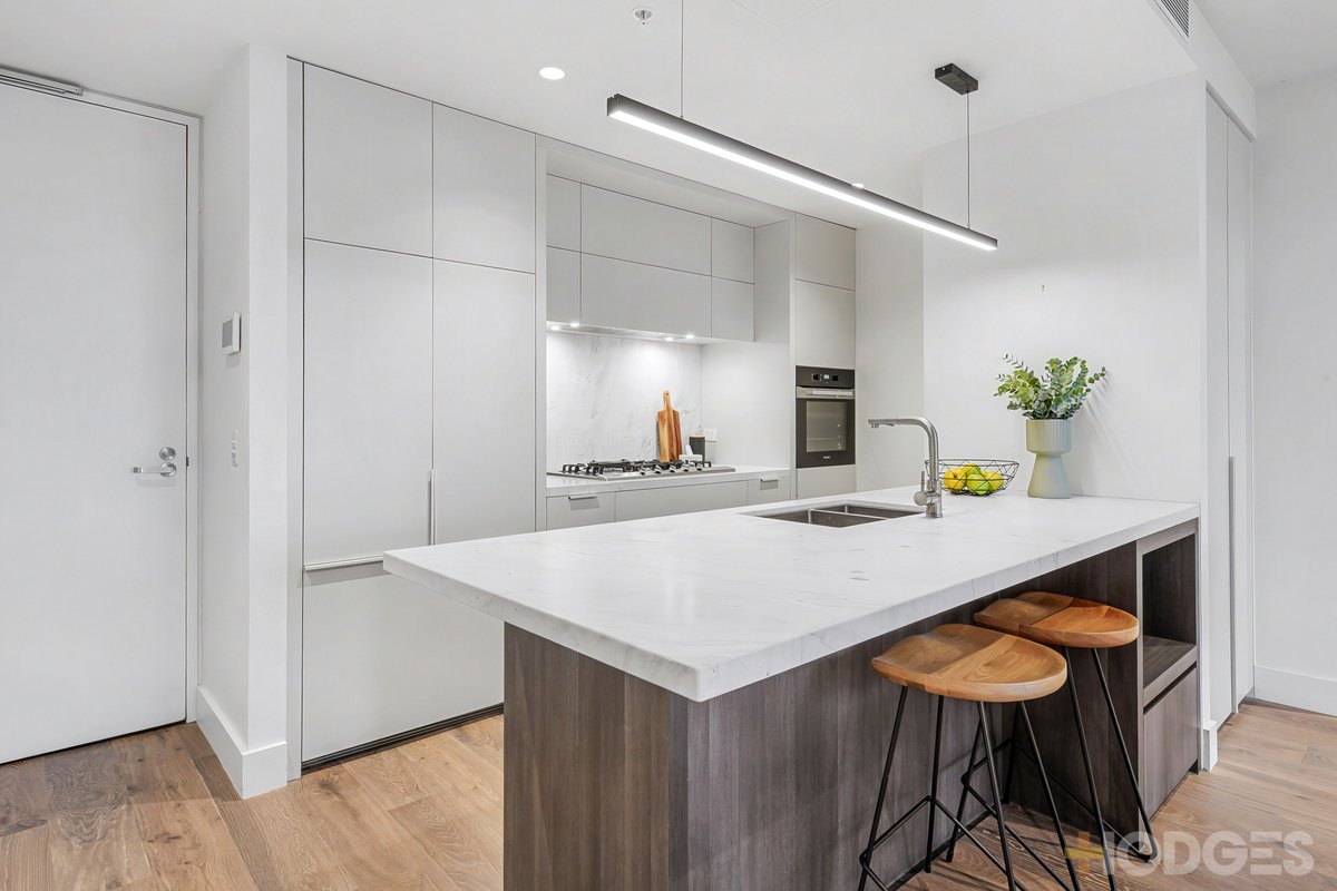 407 / 10 Koolkuna Lane Hampton - Residential for sale