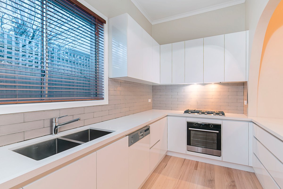 41 Airlie Avenue Prahran - Residential for lease