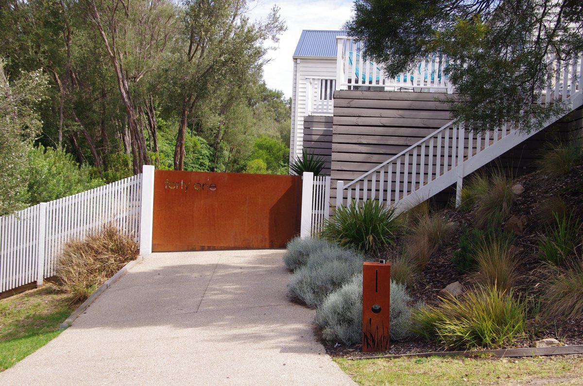 41 Bella Vista Drive TOOTGAROOK - Residential for sale