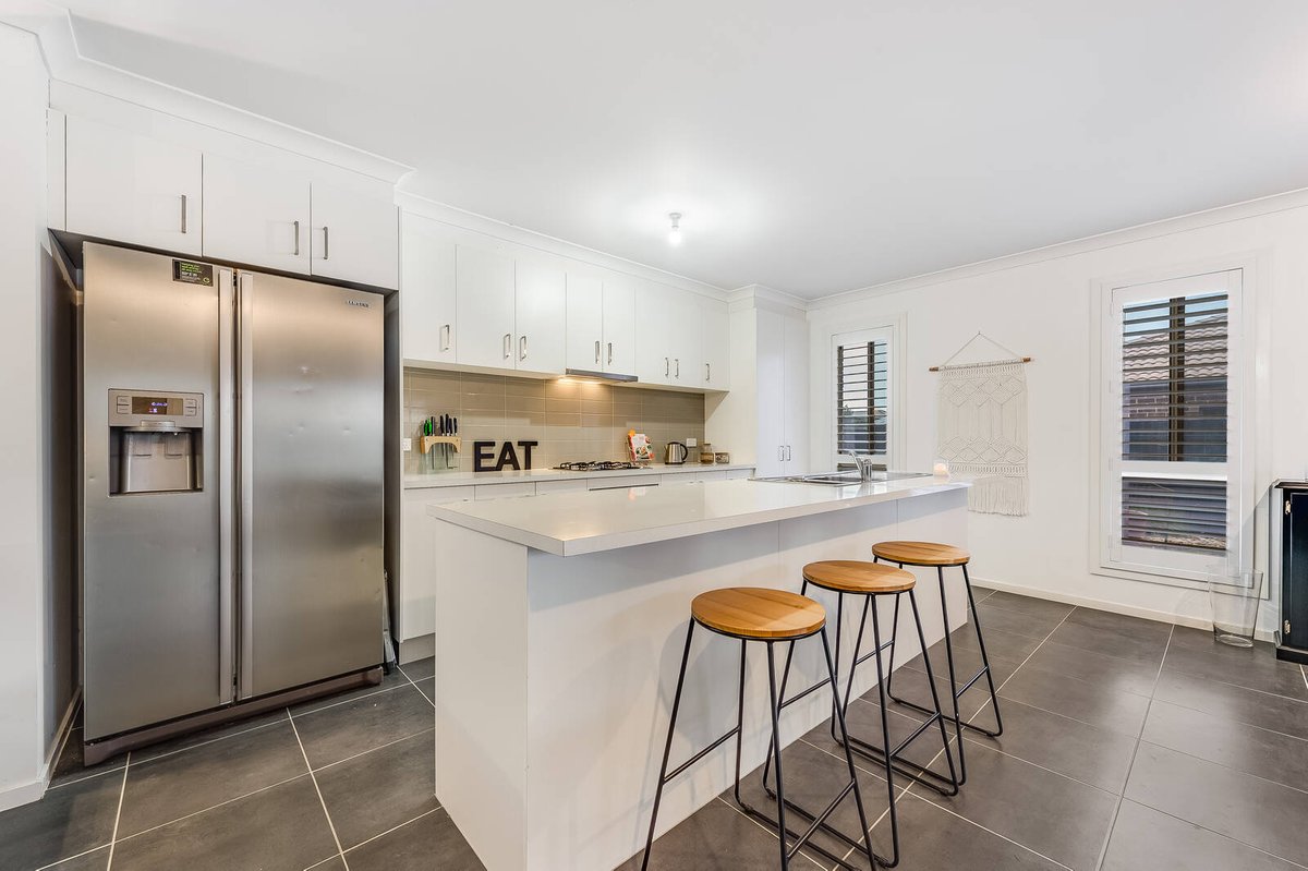 41 Chapman Drive Wyndham Vale - Residential for sale