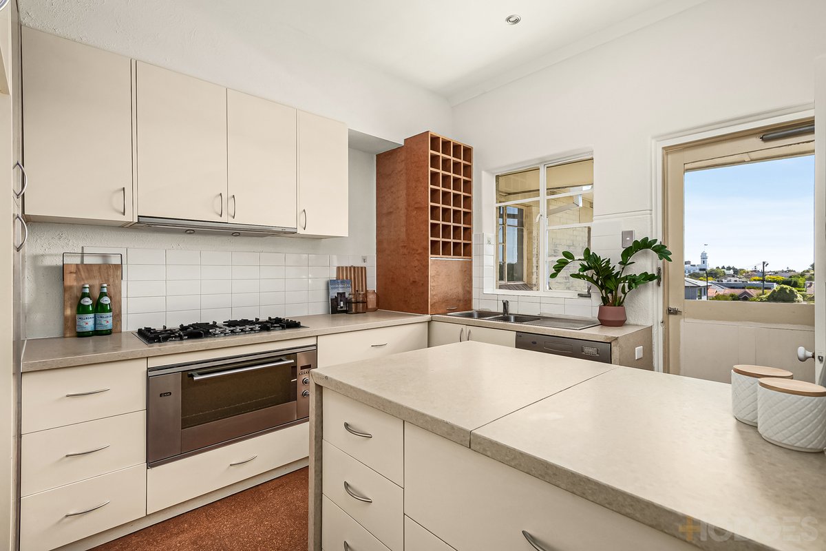 4 / 1 Linlithgow Avenue Caulfield North - Residential for sale
