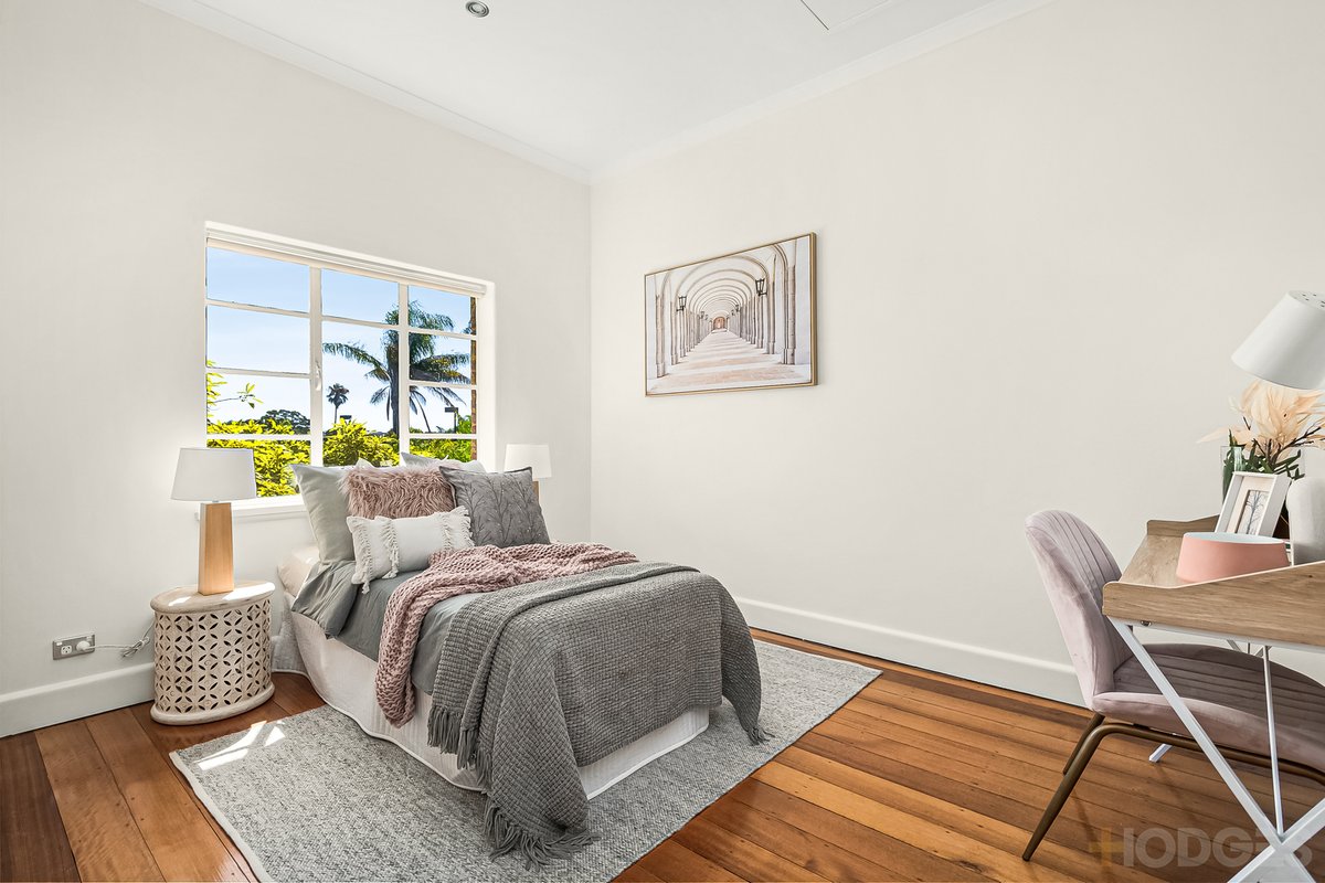 4 / 1 Linlithgow Avenue Caulfield North - Residential for sale
