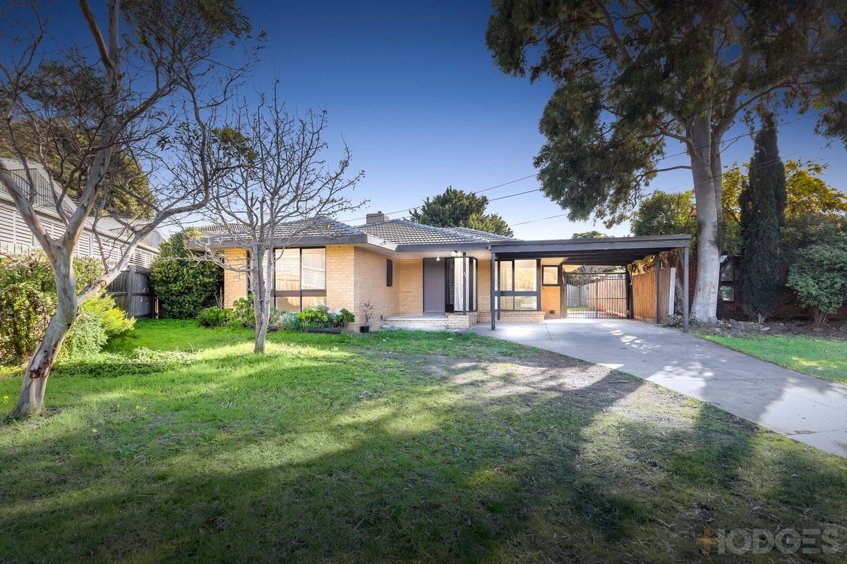 41 Strathmore Crescent Hoppers Crossing - Residential for sale
