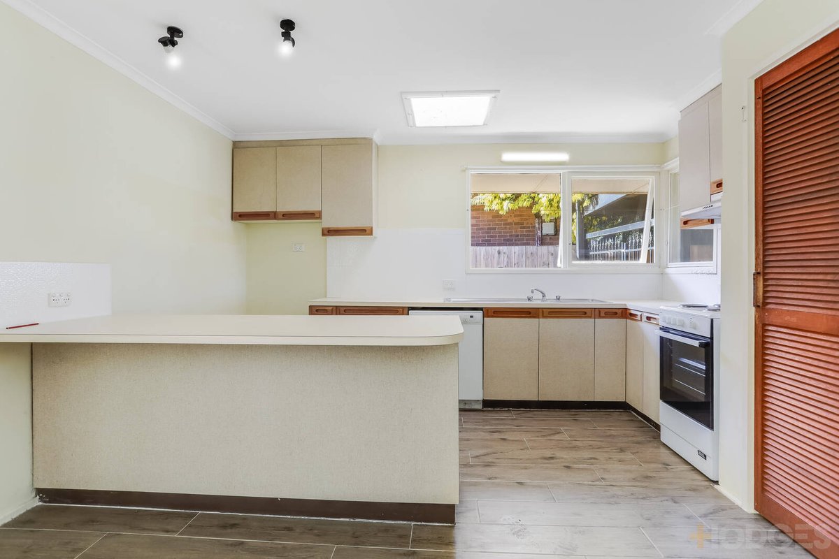 41 Strathmore Crescent Hoppers Crossing - Residential for sale