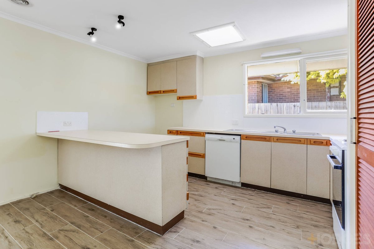 41 Strathmore Crescent Hoppers Crossing - Residential for sale