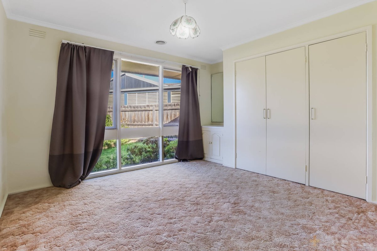 41 Strathmore Crescent Hoppers Crossing - Residential for sale
