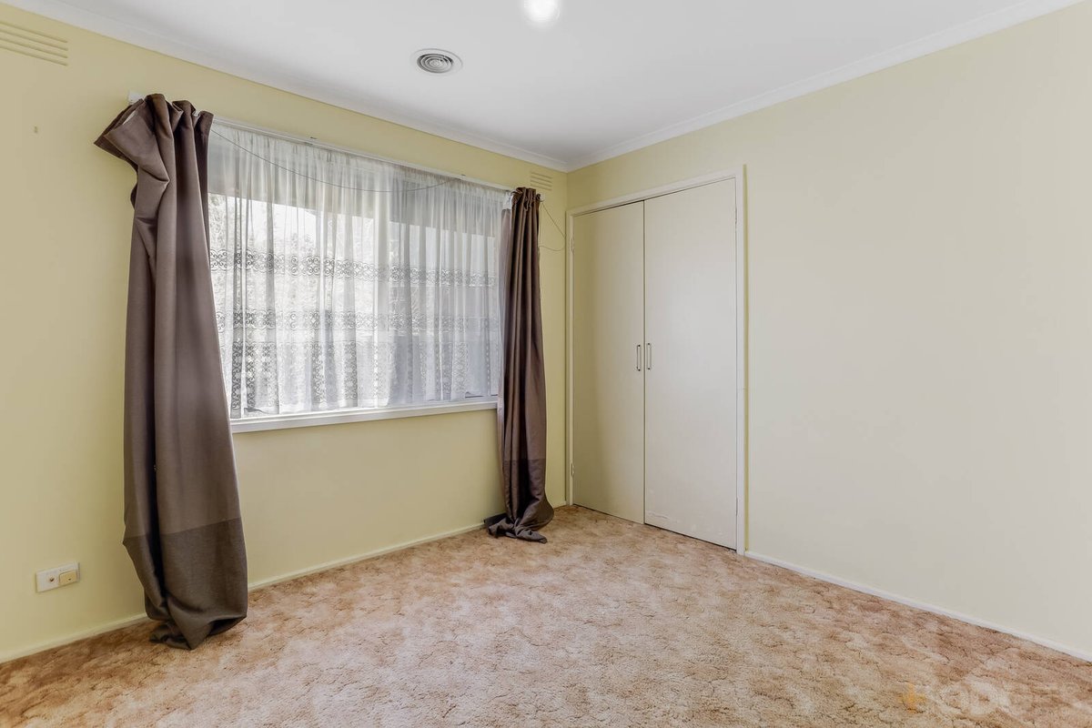 41 Strathmore Crescent Hoppers Crossing - Residential for sale