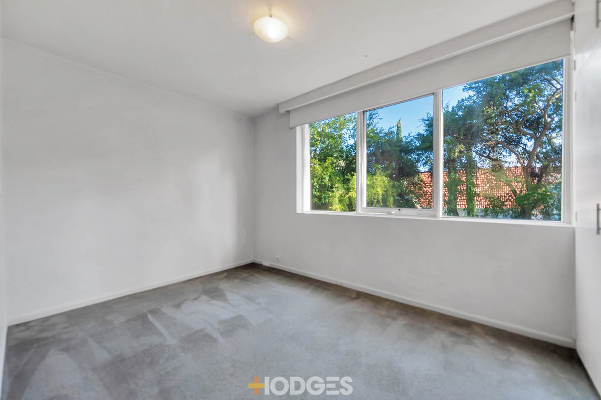 4 / 10 Spray Street Elwood - Residential for lease