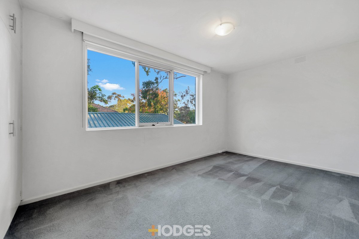 4 / 10 Spray Street Elwood - Residential for lease