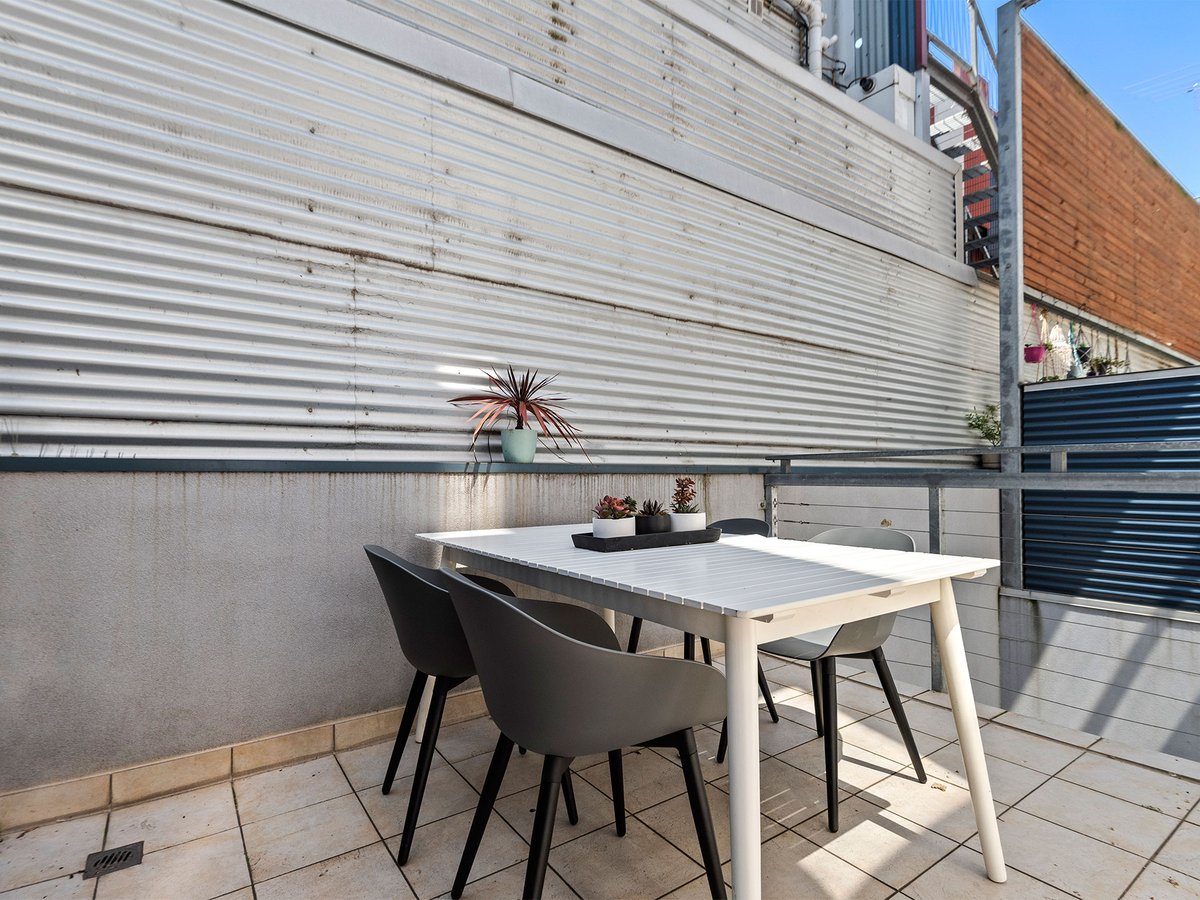 4 / 104 Barkly Street ST KILDA - Residential for sale