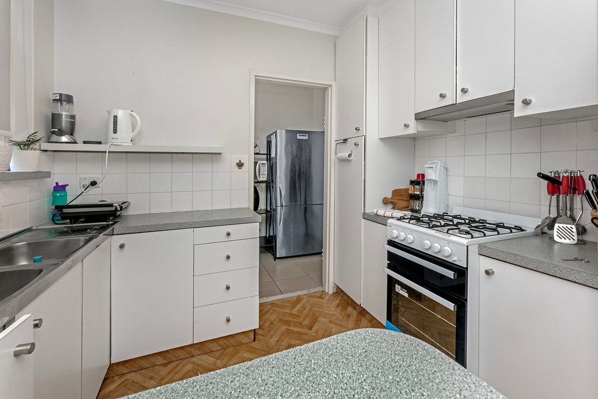 4 / 13-17 Kelly Avenue Hampton East - Residential for lease