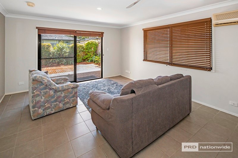 4/13 Schneider Avenue, LABRADOR QLD 4215