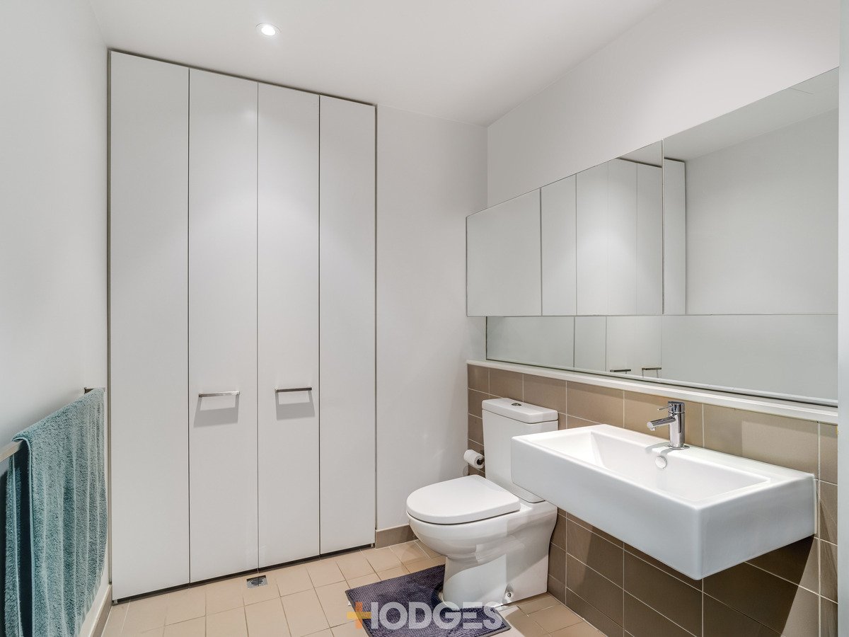 413 / 470 St Kilda Road MELBOURNE - Residential for sale
