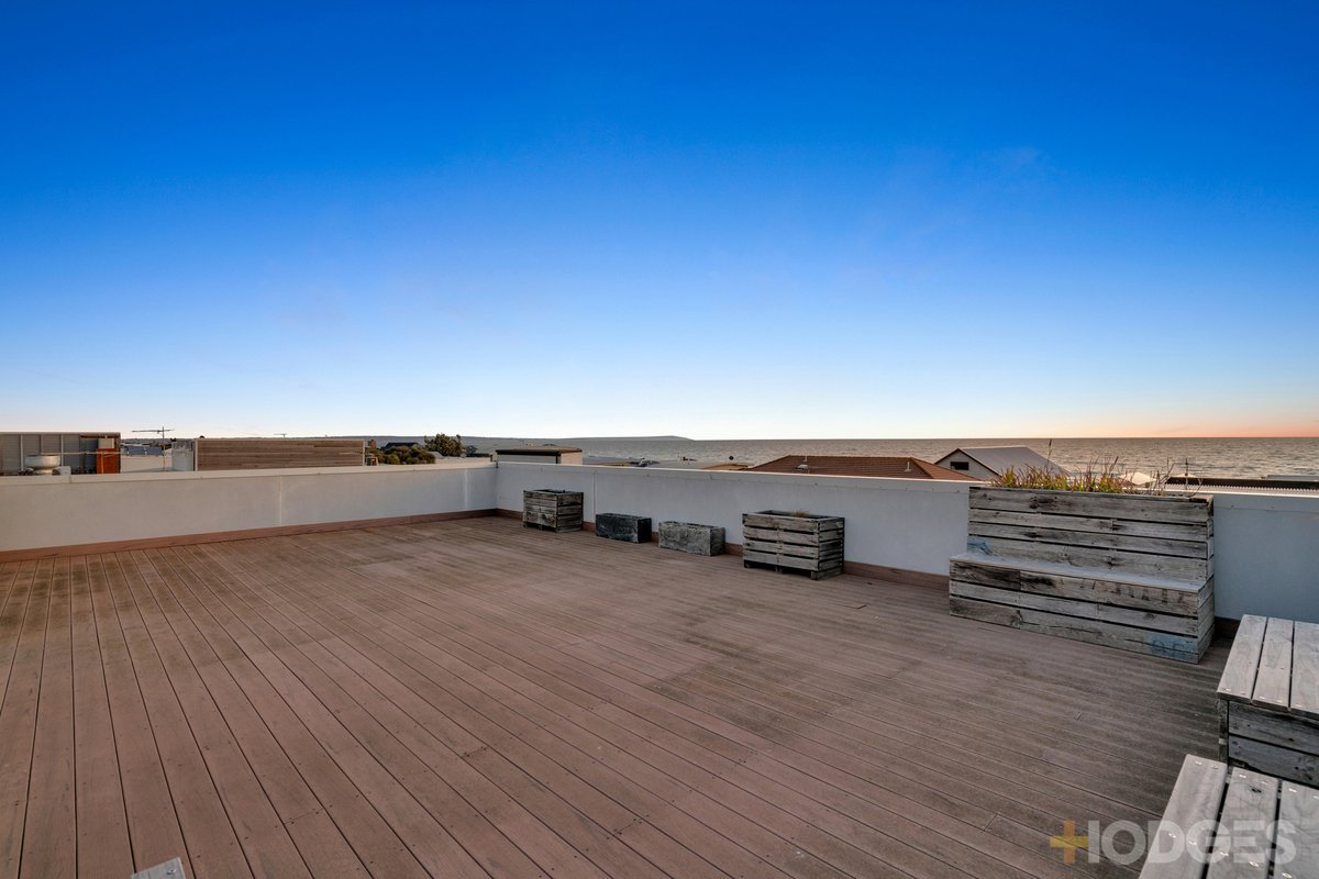 4 / 143 Nepean Highway Aspendale - Residential for sale