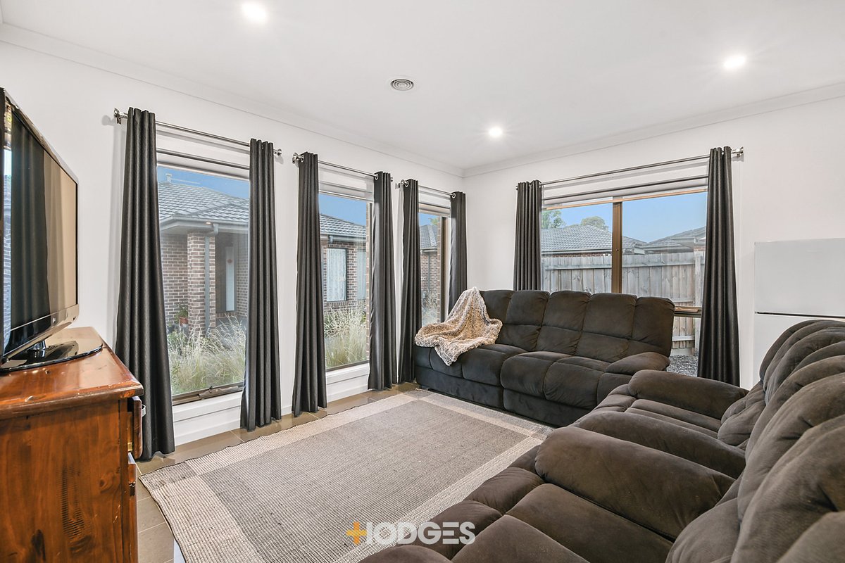 4/15 Elizabeth Street Cranbourne North - Residential for sale