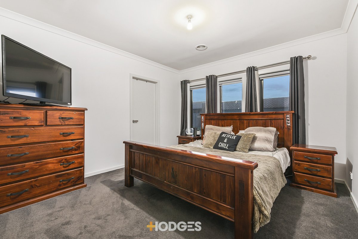 4/15 Elizabeth Street Cranbourne North - Residential for sale