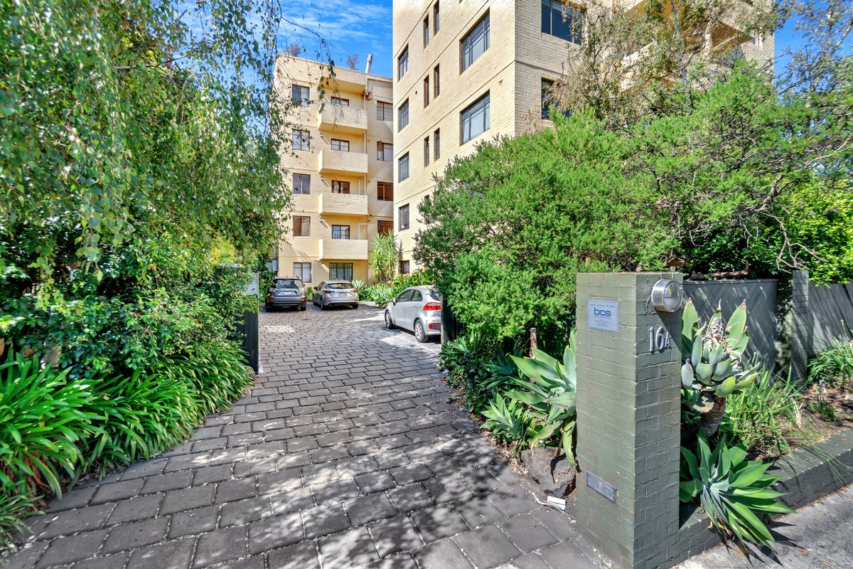 4 / 16a Chapel Street St Kilda - Residential for sale