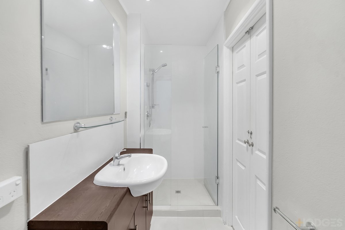 4 / 16a Chapel Street St Kilda - Residential for sale