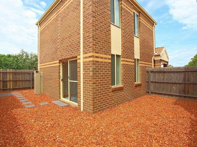 4 / 17 Bishop Street KINGSVILLE - Residential for sale