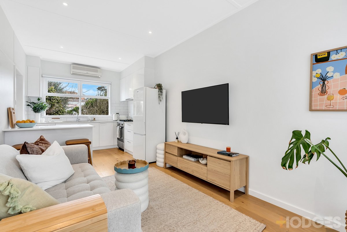 4 / 18 Flinders Street Mentone - Residential for sale