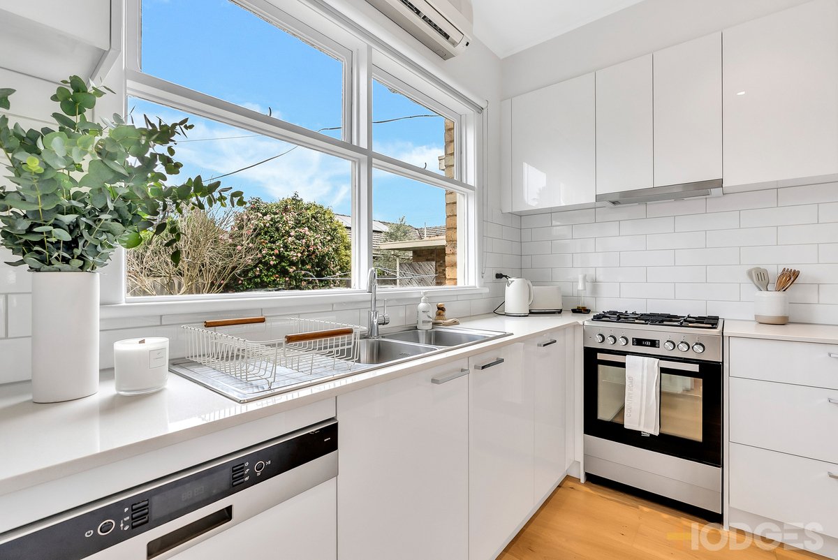4 / 18 Flinders Street Mentone - Residential for sale