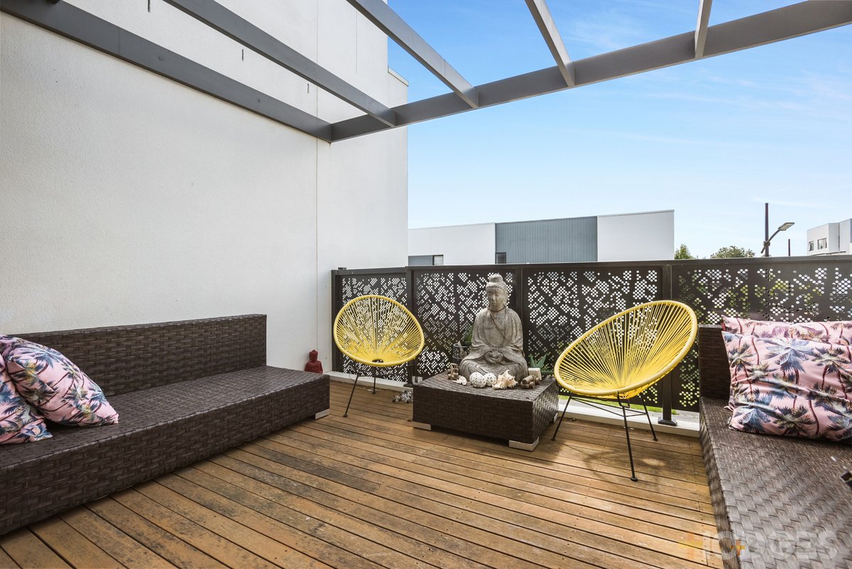42 Ambrose Avenue Cheltenham - Residential for sale