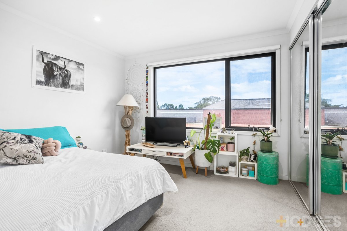 42 Ambrose Avenue Cheltenham - Residential for sale