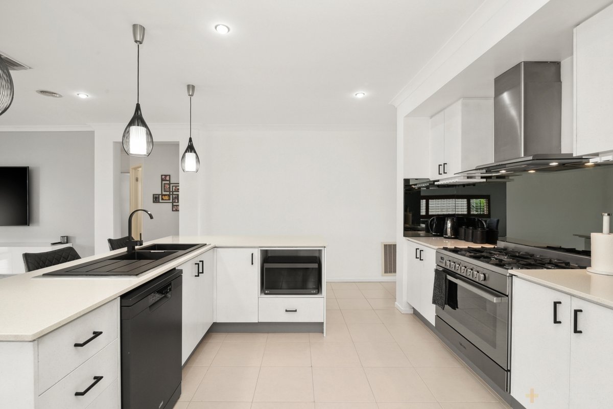 42 Chrystobel Way Kilmore - Residential for sale