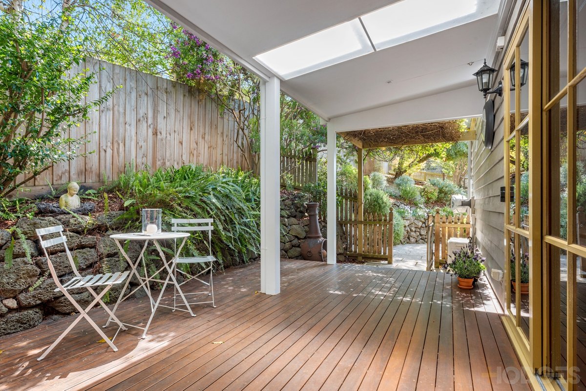 42 Cuthbertson Drive Ocean Grove - Residential for sale