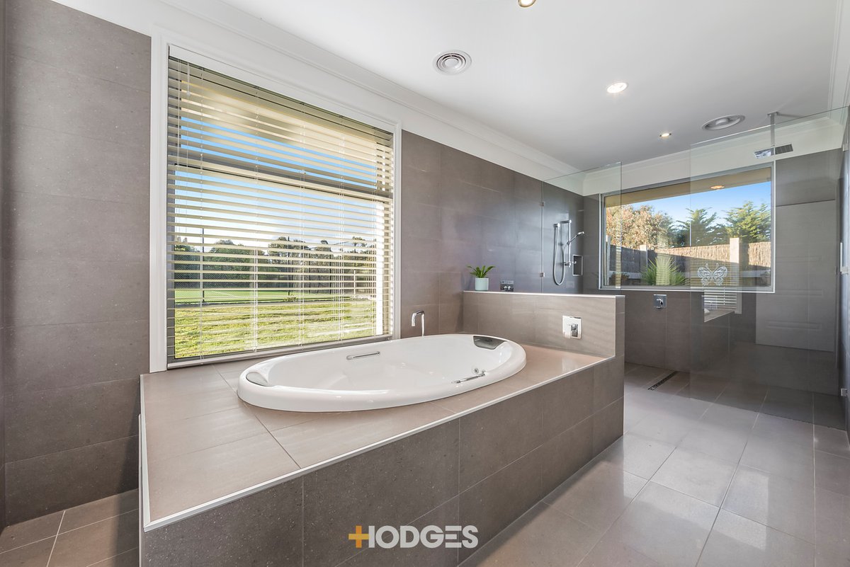 42 Daruma Way Batesford - Residential for sale