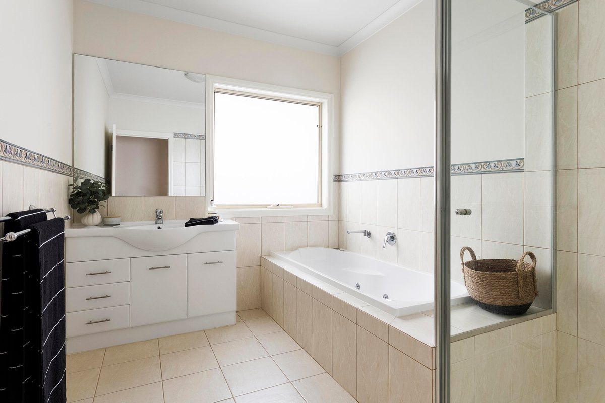 42 Edwin Street IVANHOE - Residential for sale