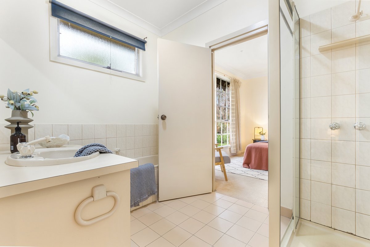 4 / 2 Sandringham Road SANDRINGHAM - Residential for sale